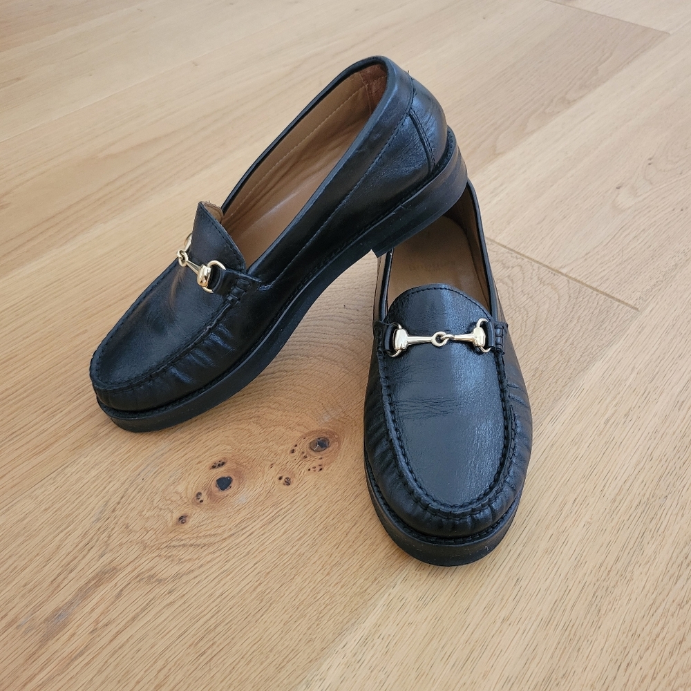 BOBBIES PARIS BLACK LEATHER HORSESHOE LOAFERS - SZ 38 / 7.5